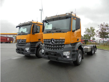 Camión chasis MERCEDES-BENZ Arocs