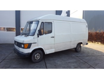 Furgoneta caja cerrada Mercedes-Benz 207D: foto 1