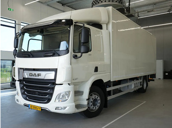 Camión caja cerrada DAF CF