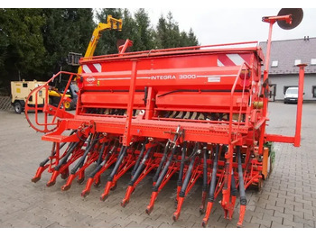 Combinado de siembra Agregat uprawowo-siewny Kuhn KE303 i INTEGRA 3000 2009 Agrebat uprawowo siewny, brona aktywna AMAZONE i KUHN: foto 4