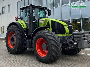 Tractor CLAAS Axion 930