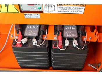 Plataforma de tijeras Snorkel S3370RTE: foto 5 Plataforma de tijeras Snorkel S3370RTE: foto 5