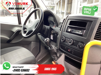 Minibús, Furgoneta de pasajeros Volkswagen Crafter 35 2.0 TDI L3H2 EXPORT ONLY! €9.559 incl BTW/BPM Rolstoellift/ 9 Pers/ 9P/ Sidebars/ Rearbar/ Airco: foto 3