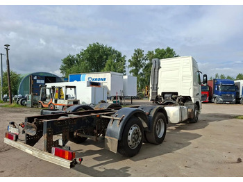 Camión chasis Volvo FH 420 6x2: foto 4