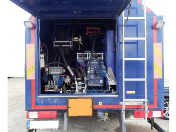 Camión cisterna para transporte de combustible Renault 19.5t +8m3 (5+3) Kobit: foto 4