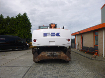 Excavadora de ruedas FIAT-KOBELCO E215W: foto 4