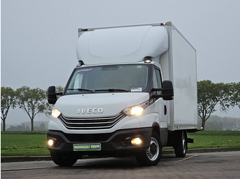 Furgoneta caja cerrada IVECO Daily 35s14