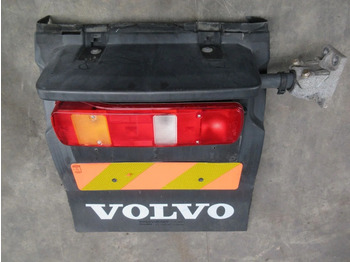 Carrocería y exterior para Camión Volvo 22087691//22087684// SPATBORD SET R+L FH EURO 6: foto 2
