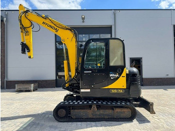 Miniexcavadora HYUNDAI