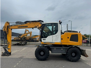 Excavadora de ruedas LIEBHERR A 914