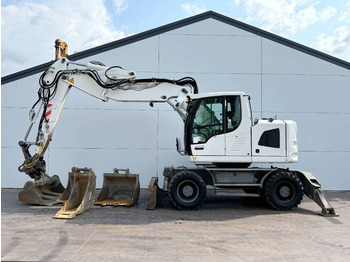 Excavadora de ruedas LIEBHERR A 918