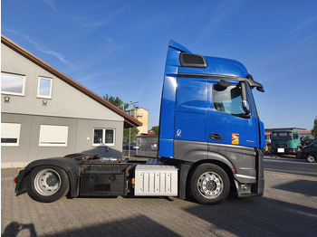 Cabeza tractora Mercedes-Benz Actros 1845: foto 4