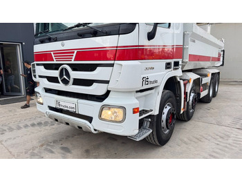 Camión volquete Mercedes-Benz Actros 3246 8X4 mulda tipper - retarder - hydr. back door: foto 2