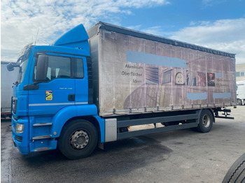 Camión lona MAN