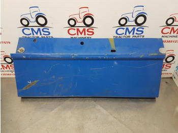 Guardabarros Ford New Holland 7840, 40 Series Cab Center Mudguard Panel Rhs 82003107: foto 2