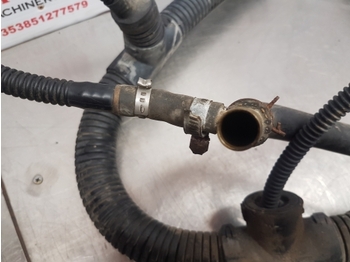 Silenciador/ Sistema de escape para Tractor New Holland T7.200, T7.170, T7.185, Case Puma, Adblue Conduit Assy 84180432: foto 4