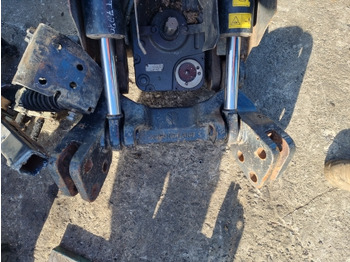 Suspensión New Holland T7.270, T7.260, T7.245 Front Linkage And Pto Kit 84563626: foto 4