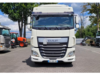 Cabeza tractora DAF XF510 SPACE CAB / SPROWADZONY / MANUAL / RETARDER: foto 2 Cabeza tractora DAF XF510 SPACE CAB / SPROWADZONY / MANUAL / RETARDER: foto 2