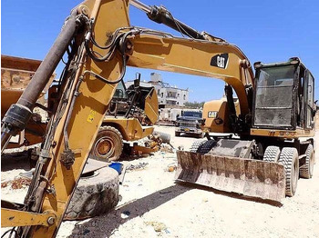 Excavadora CATERPILLAR M320F