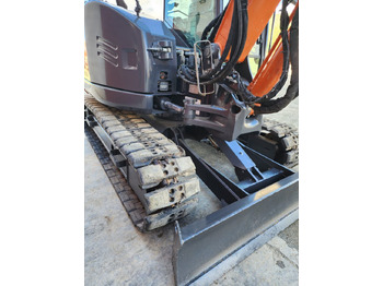 Miniexcavadora HITACHI ZX85USB-6: foto 2