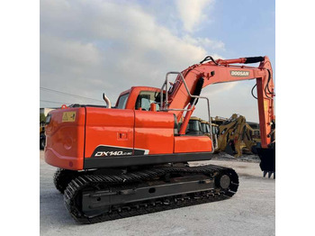 Excavadora DOOSAN DX140