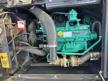 Excavadora de cadenas Volvo EC140: foto 3