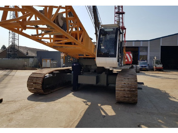 Grúa sobre orugas LIEBHERR