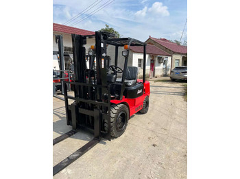 Carretilla elevadora diésel nuevo HANGCHA 30: foto 1