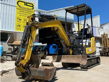 Miniexcavadora YANMAR VIO 17