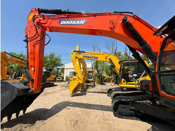 Excavadora de cadenas Doosan DX 300 LC-9S: foto 5