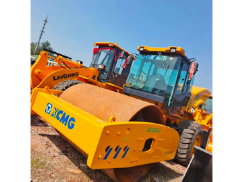 Compactador XCMG XS263J