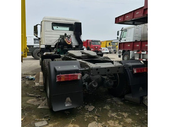 Cabeza tractora nuevo Howo 371: foto 5