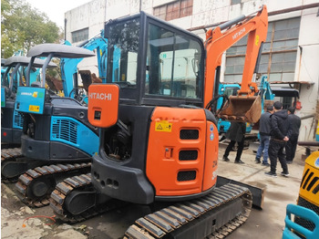 Miniexcavadora Hitachi ZX35: foto 3 Miniexcavadora Hitachi ZX35: foto 3