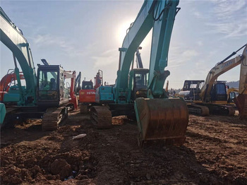 Excavadora de cadenas Kobelco SK210LC: foto 3