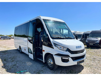 Minibús IVECO Daily