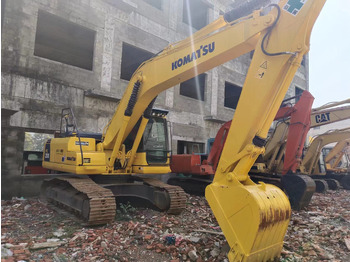 Excavadora de cadenas KOMATSU PC200-8: foto 5