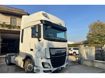 Cabeza tractora DAF XF 460