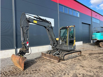 Miniexcavadora VOLVO ECR58D