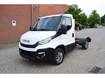 Camión chasis IVECO Daily 35s21