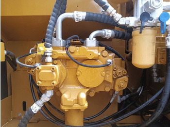 Excavadora de cadenas CAT 320D2: foto 5