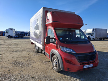 Furgoneta con lona PEUGEOT Boxer