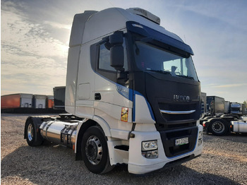 Cabeza tractora IVECO