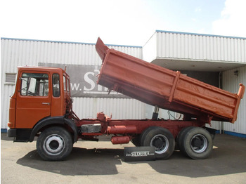 Camión volquete MAN 26.321 6x4 , 3 way tipper , ZF Manual , Spring suspension: foto 2