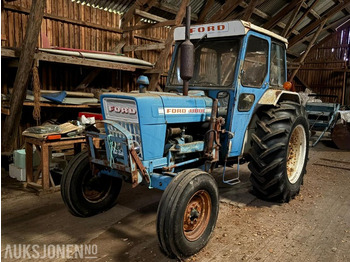 Tractor FORD