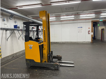 Equipo de manutención 2014 Jungheinrich ETV214 Skyvemasttruck: foto 4