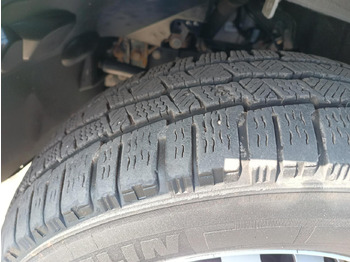 Furgoneta caja cerrada IVECO Daily 70C18A8P: foto 3