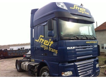 Cabeza tractora DAF XF 105