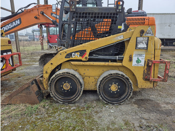 Minicargadora CATERPILLAR 216B3