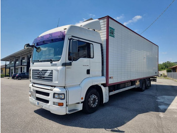 Camión caja cerrada MAN TGA 26.390
