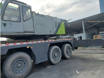 Leasing de Zoomlion ZAT2200V ZAT2600V 260 220 250 400 Zoomlion ZAT2200V ZAT2600V 260 220 250 400: foto 2